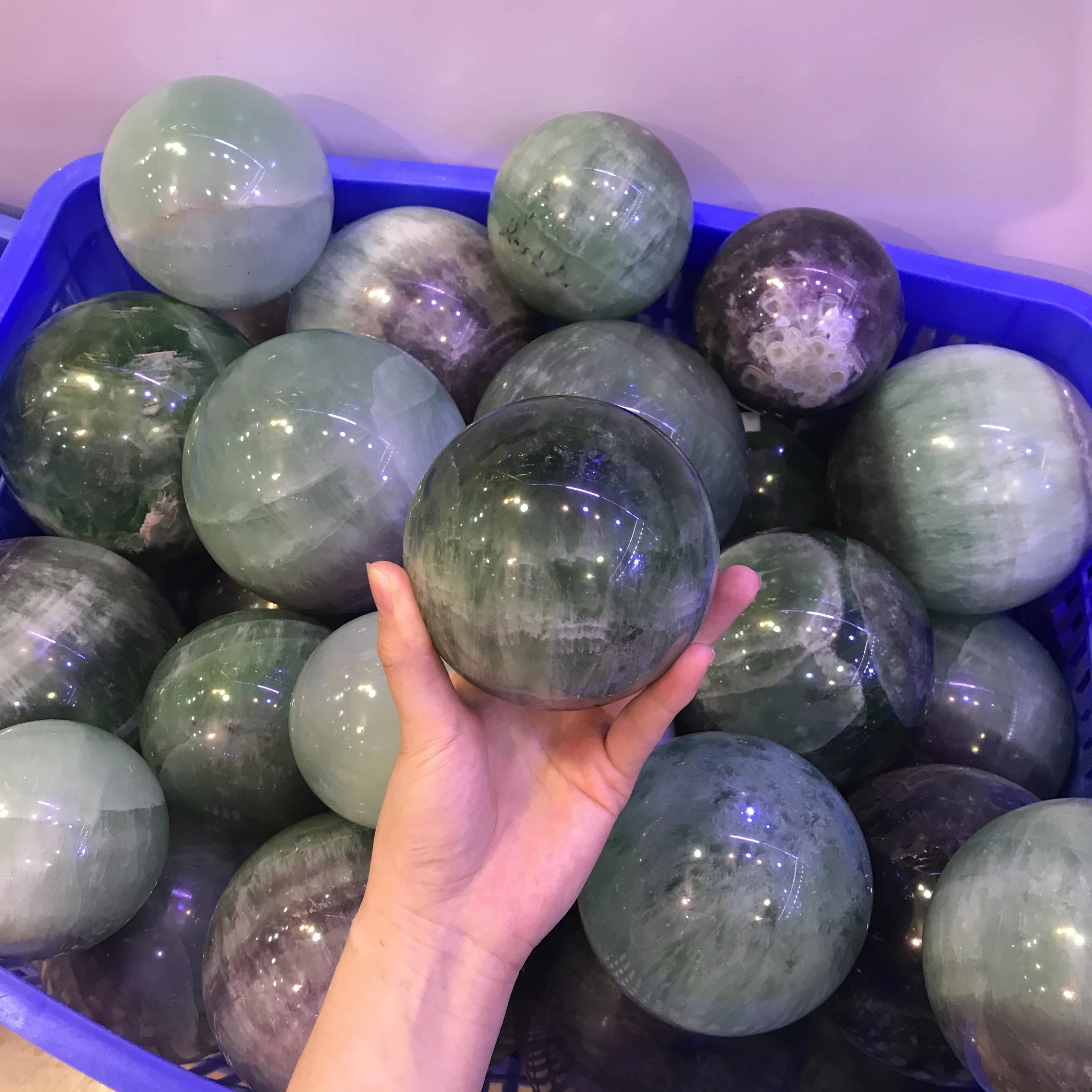 
Wholesale cheap Natural rainbow Fluorite quartz crystal sphere balls Gemstone Ball Divination decoration Healing Crystals 