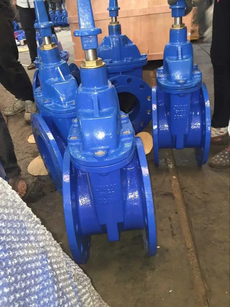 Упругий ковкий чугун PN25 задвижной клапан ручной работы для DN50-DN300 размера воды стандарт BS5163 DIN F4 F5