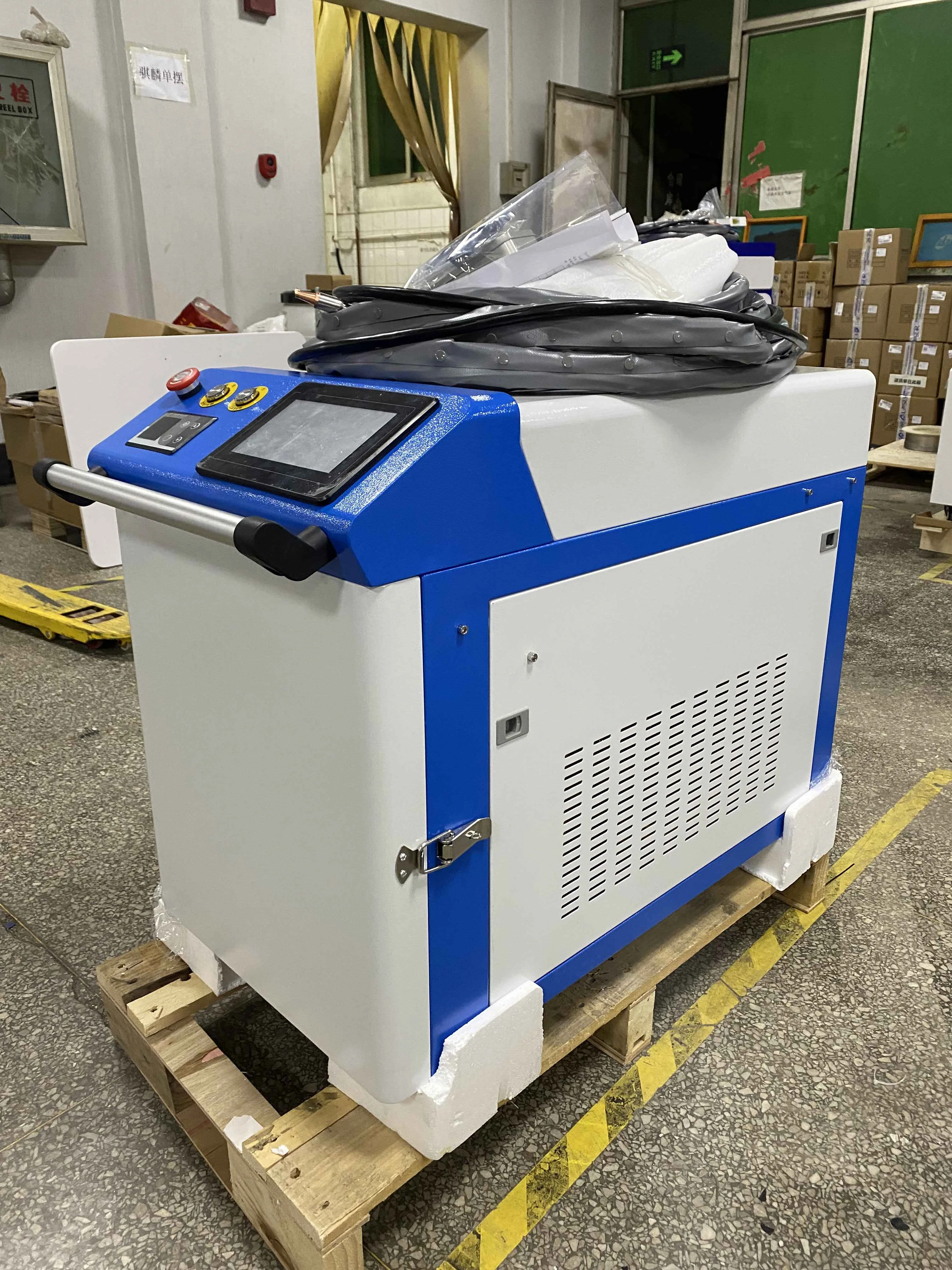 Portable Laser Welding Machine 2000w Fiber 3 in 1Handheld Laser Welder 1000w for metal Stainless steel Aluminum