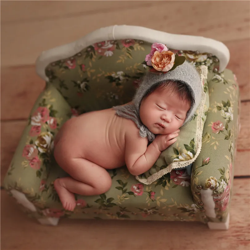 Newborn Girl Floral Bonnet Photography Shoot Sunflower Garden Baby Hat Photo Props Hand Knit New Born Bonnet Hat