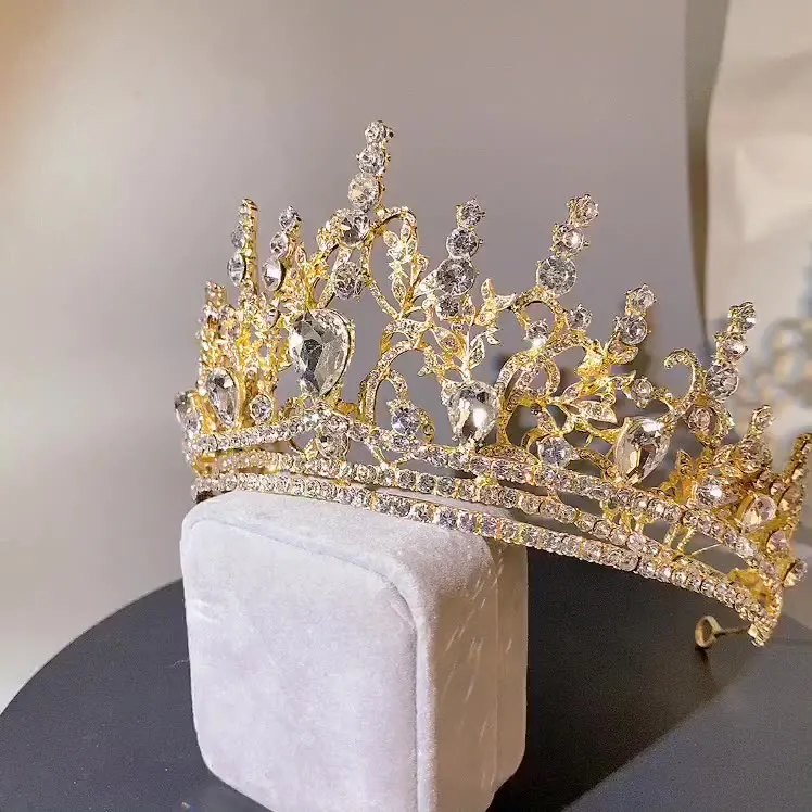 Crown wedding tiara Europe and America fashion style High Quality Baroque rhinestones bride queen princess crown wedding tiara