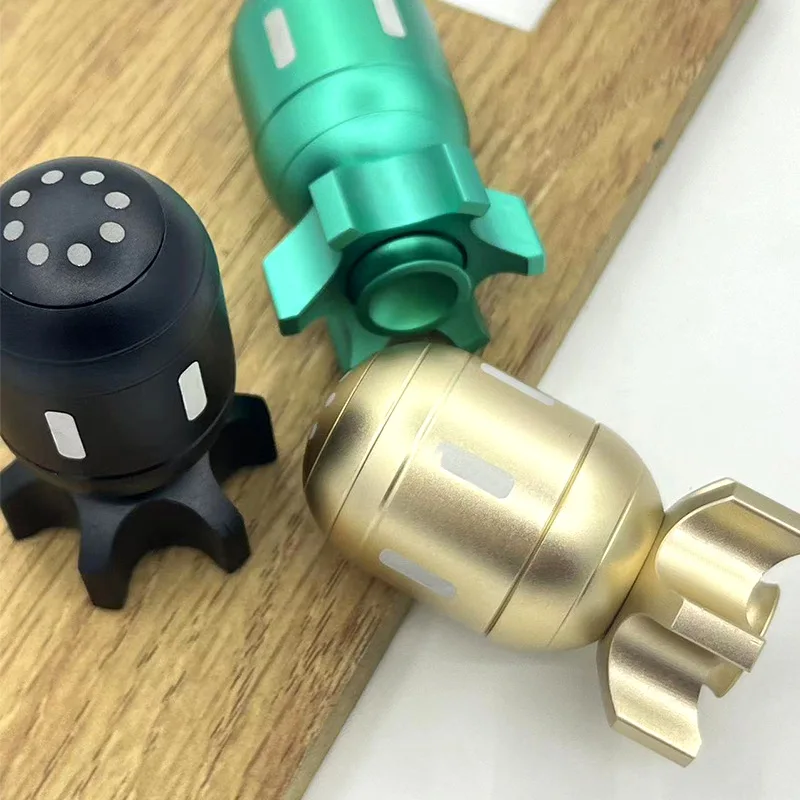 Hot Selling Brass Torpedo Bomb Shape Fidget Spinner Office Desktop Crafts Ornaments Wholesale Decompression Gyro Toys Gifts