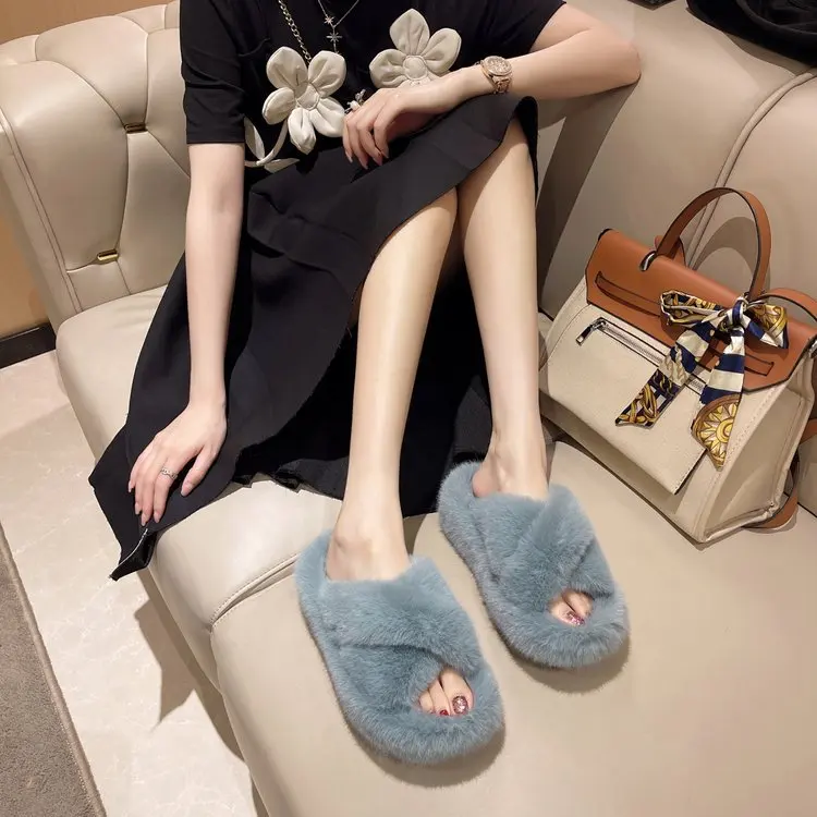 Greatslides Hot Selling Luxury Designer Women Sandals,Ladies Slippers Flat 2023,Cute Slippers For Women Raccoon Fur Slides