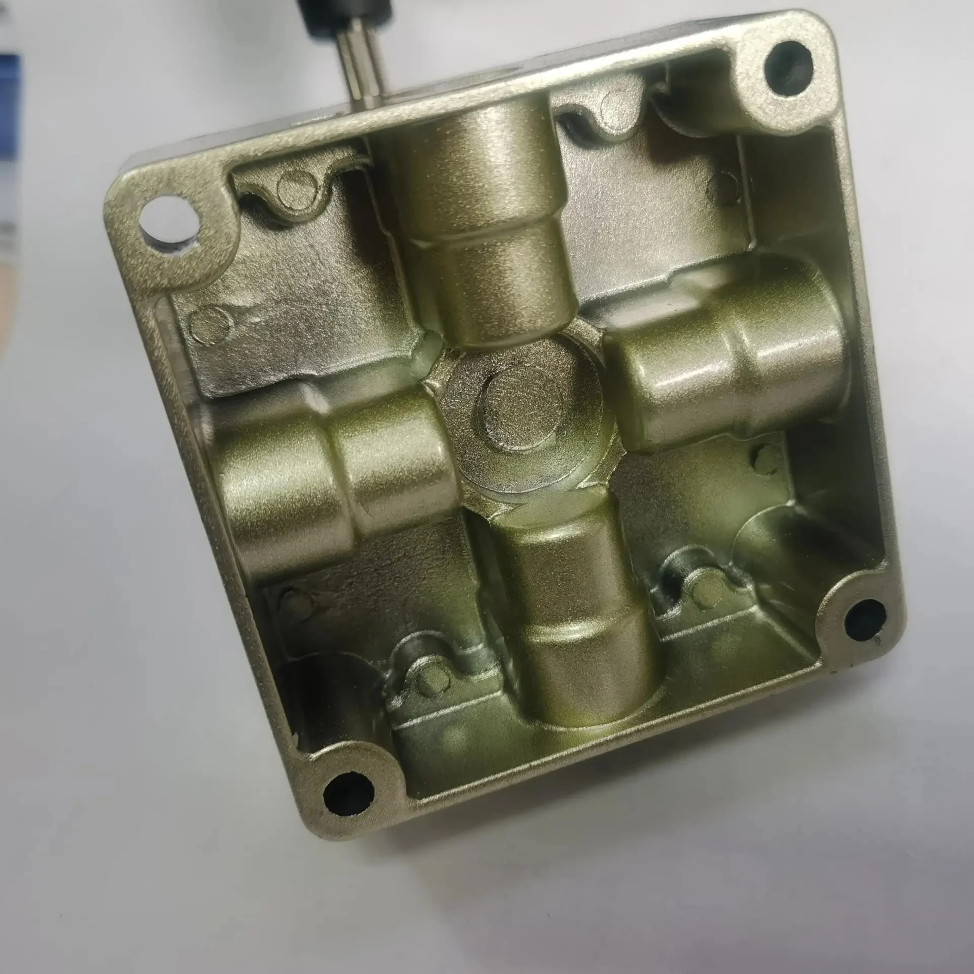 Electronic components of electromagnetic pneumatic valve electronic valve coil two position five way controller