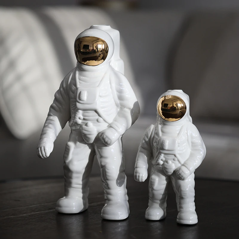 Nordic office gift spaceman model white ceramic ornaments for home decor luxury accessories