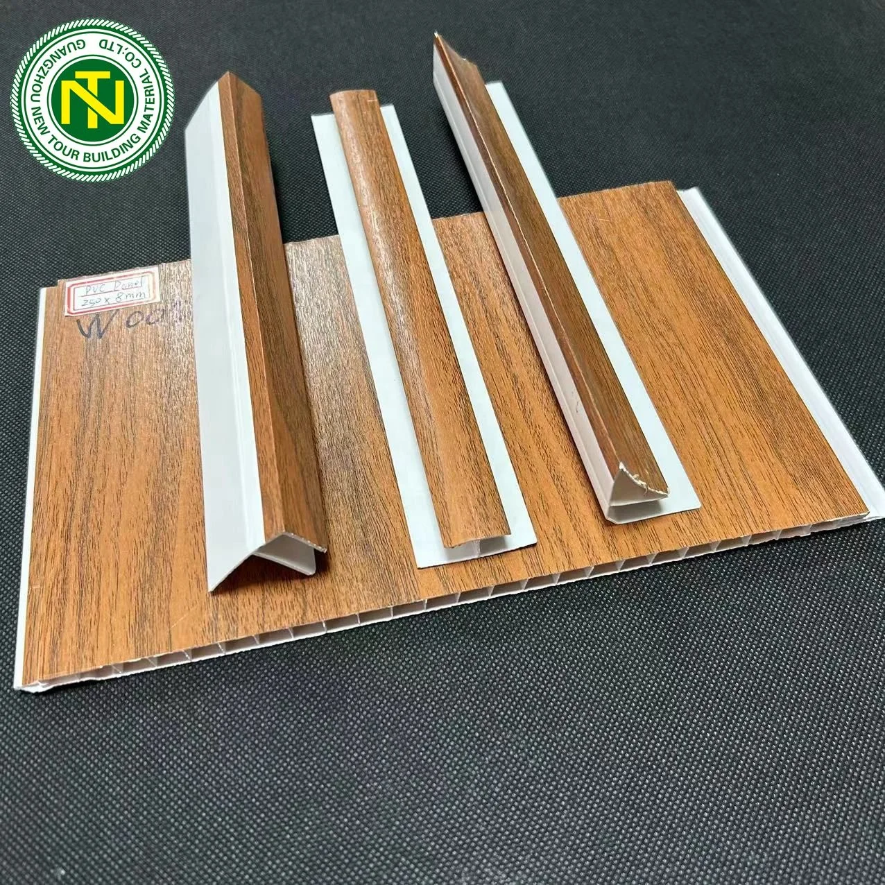 Panel Wall Panel Wood Grain Design New Classic Modern Rectangle Indoor 001 2024 Hotsale House Water Proof PVC Ceiling Tiles PVC