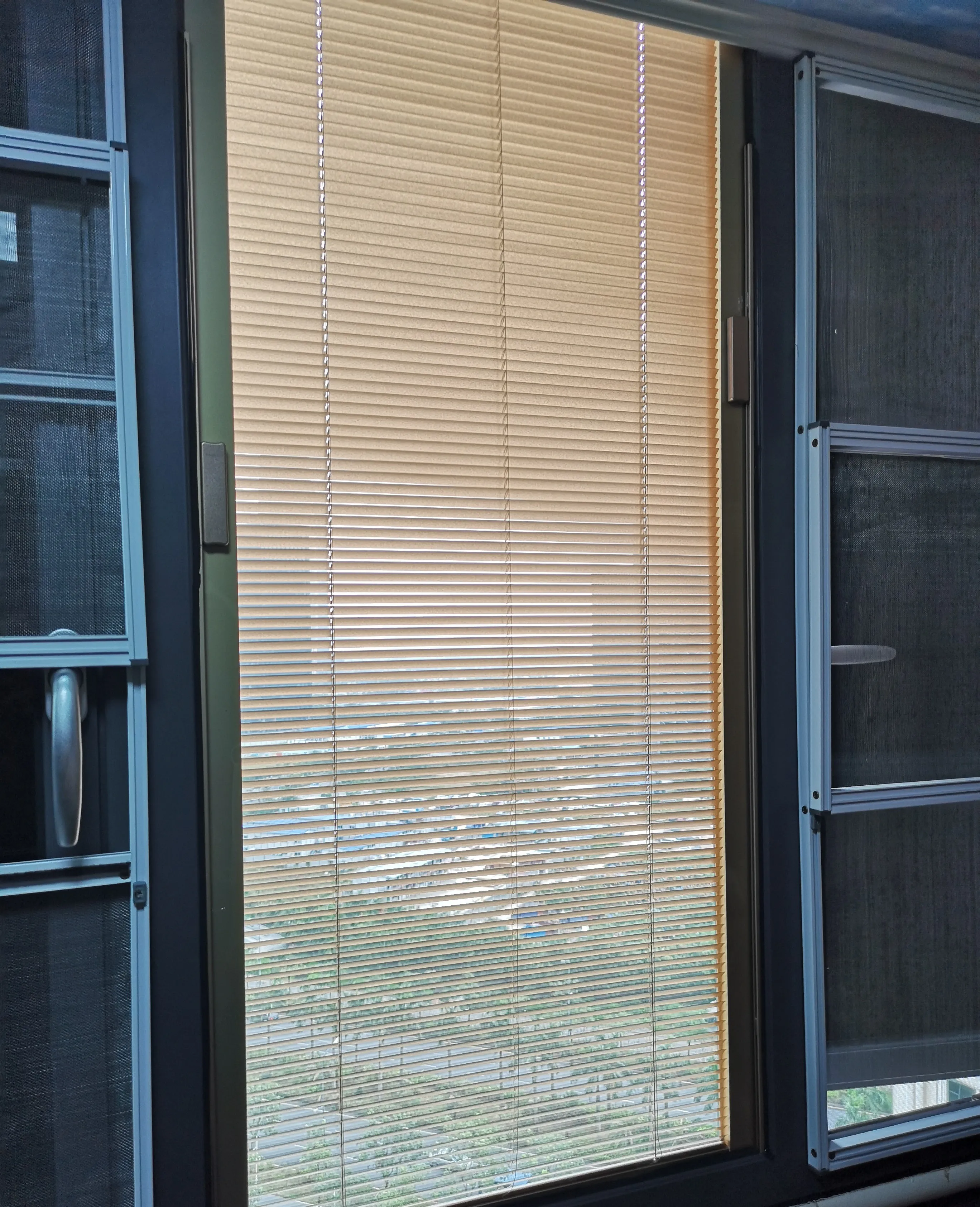 Electrical Integral Windows Doors With Blinds Between Double Insulated Glass