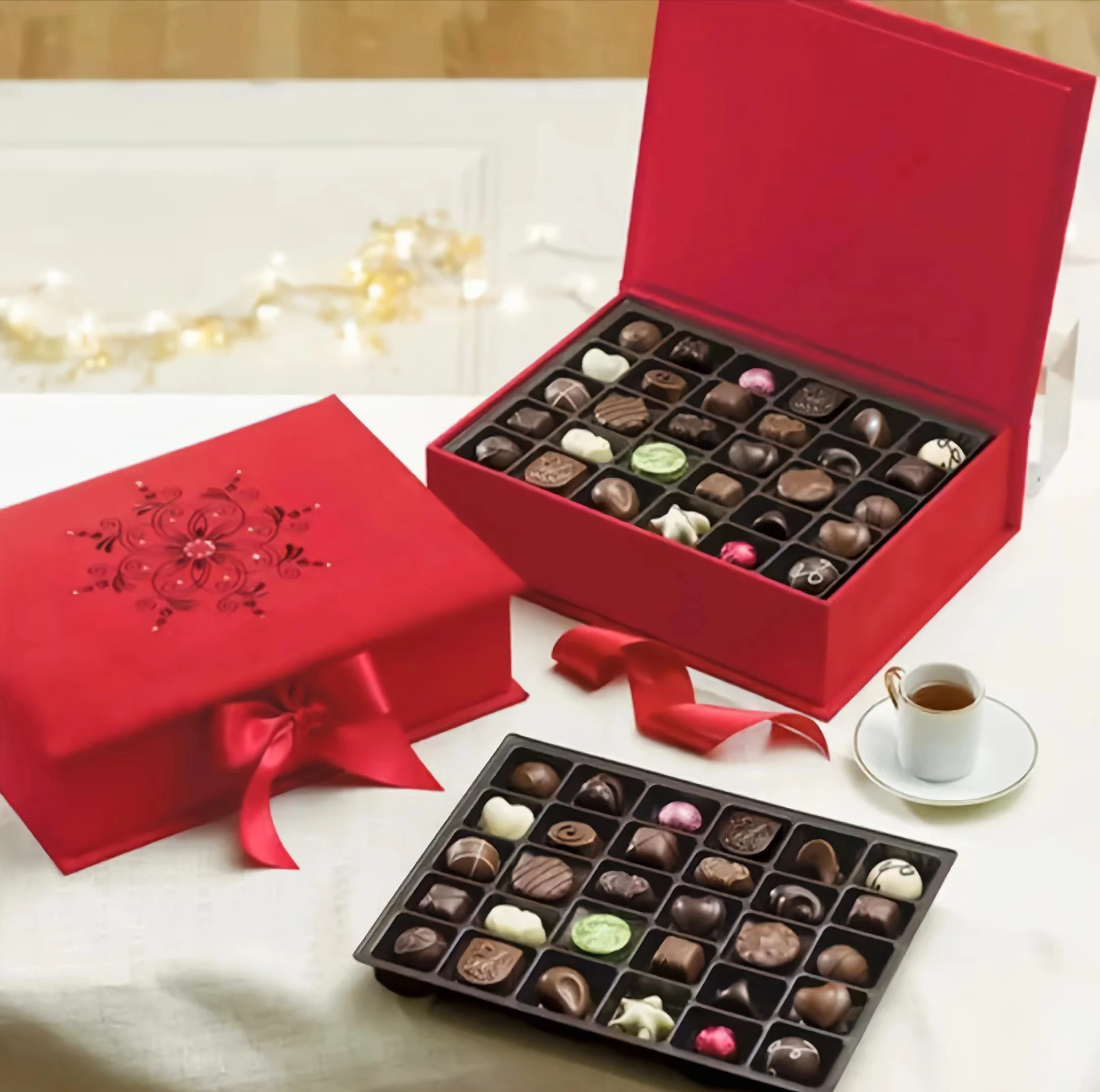 Removable Dividers Assortment Chocolate Packaging Customize Luxury Magnetic Closure Sweet Chocolate Gift Box