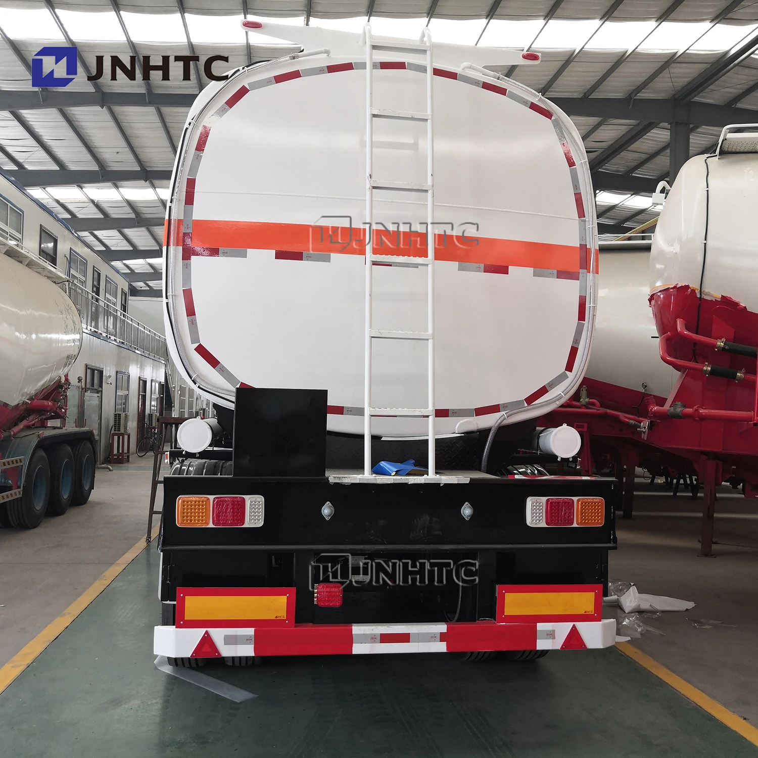 Factory supply 50000Liters three axles Carbon Steel 50cbm Oil Tank Fuel Tanker Semi Truck Trailer with Adr