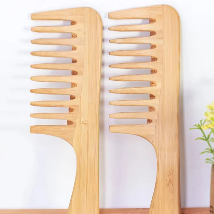 Bamboo Lightweight Wide Tooth  Anti Static Comb Round Teeth Design Detangling Hair Comb for Curly Hair Hair Styling Comb