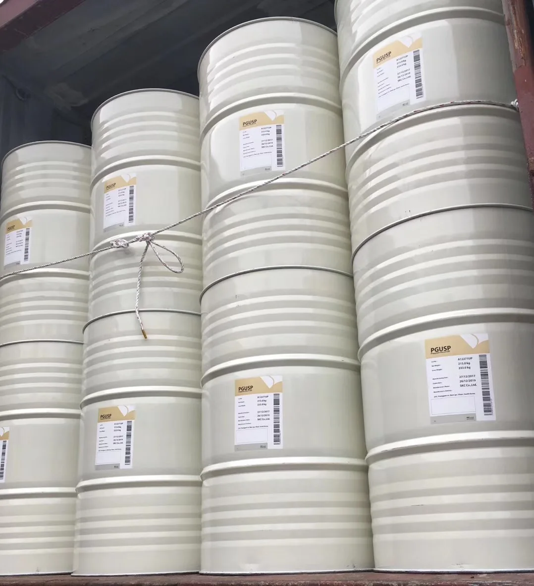 Factory Supply Cosmetic Grade Isoamyl Laurate LIA CAS No. 6309-51-9 In Stock