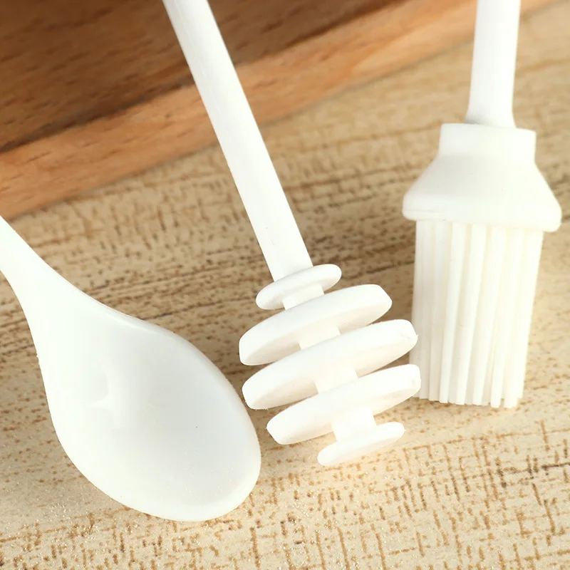 2 In 1 Spice Jar Seasoning Oil Dispenser Honey Bottle Container Set Salt and Pepper Shakers with Brush Spoon Honey Stick