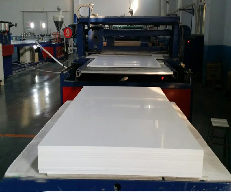 1.2mm 1.4mm 1.5mm Thick Flexible High Gloss Laminate Lamination Plastic PVC Core Sheet For Furniture