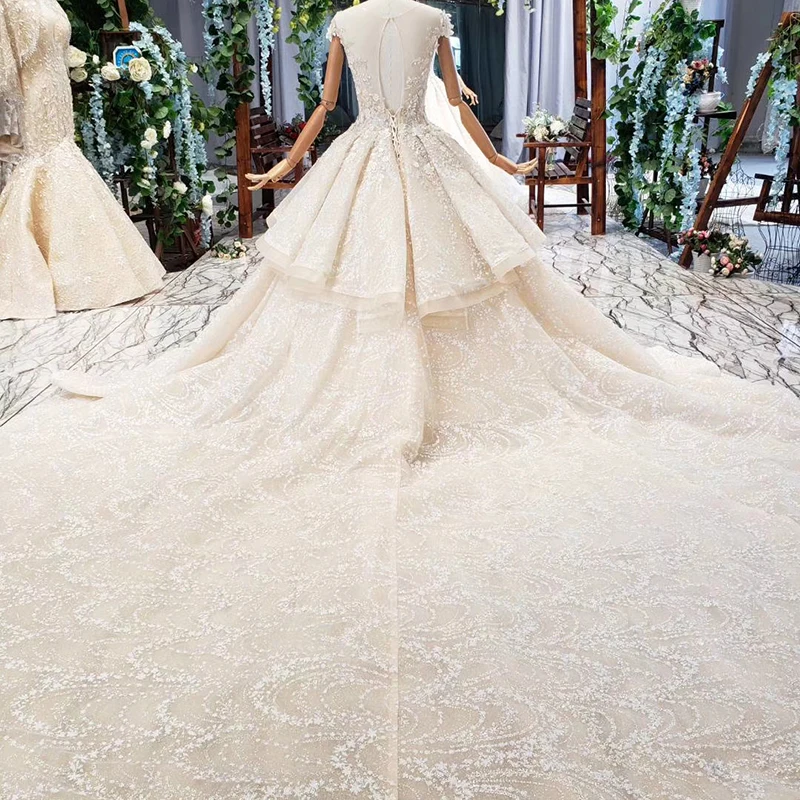 HTL728 Luxury Dubai Design Ball Gown Wedding Dress With Ivory Lace Appliques On Bridal Gown