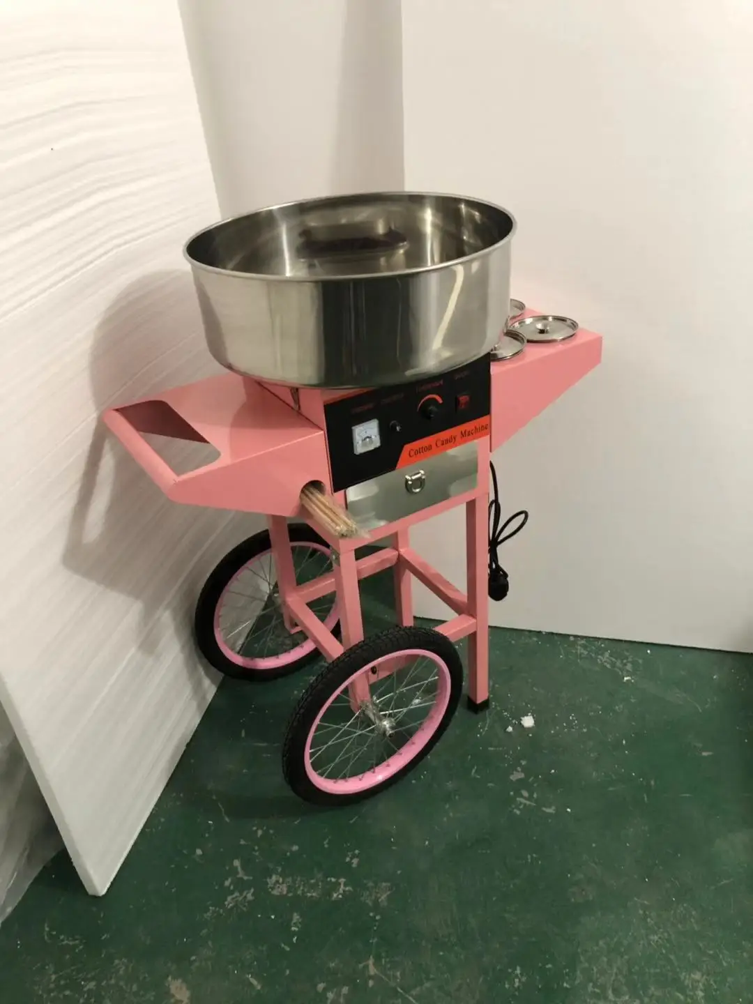 TGS-520G Gas Cotton Candy Floss Machine with Car Pressure 2800-3000pa