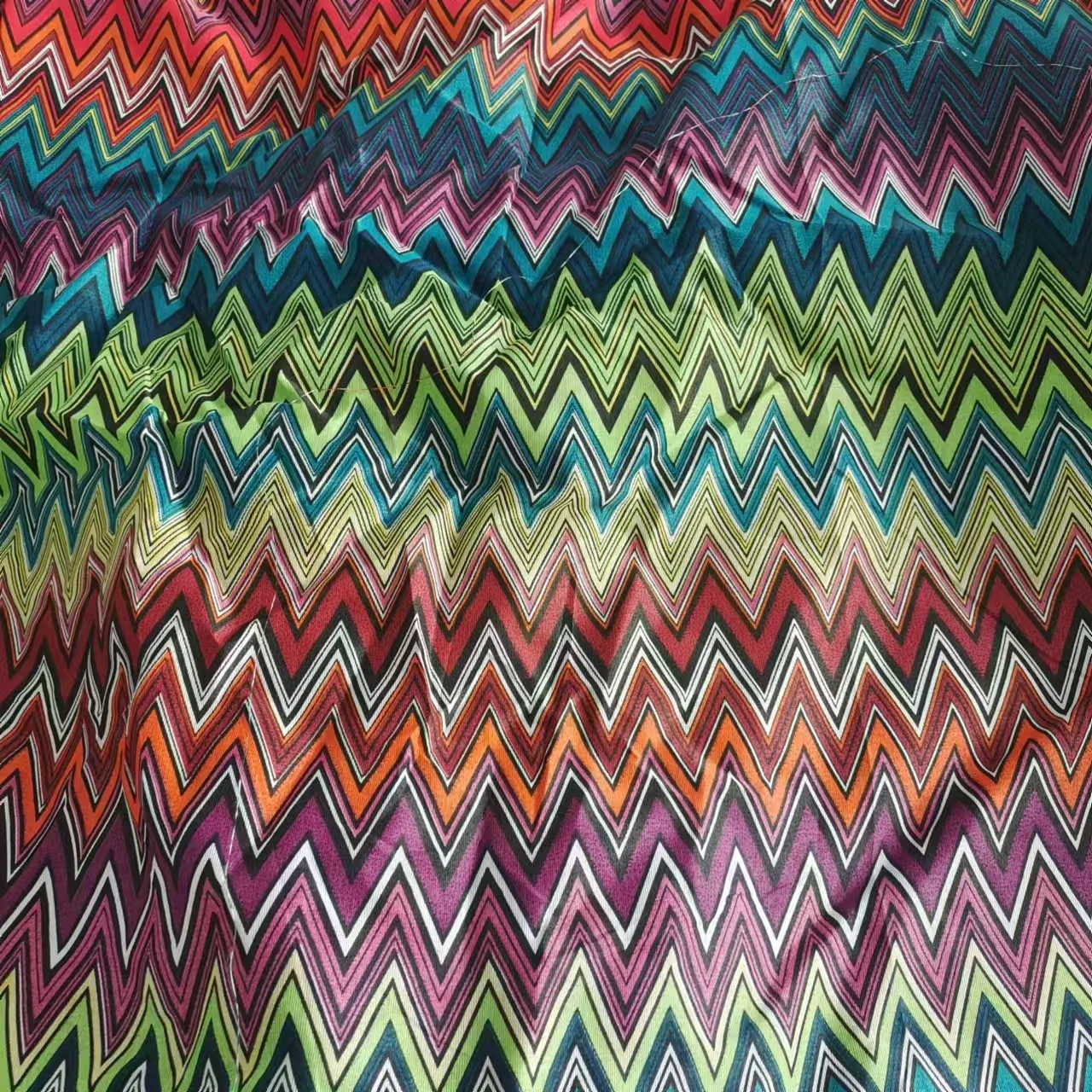 Custom made disperse printed polyester peach skin fabric microfiber polyester cartoon bedsheet fabric