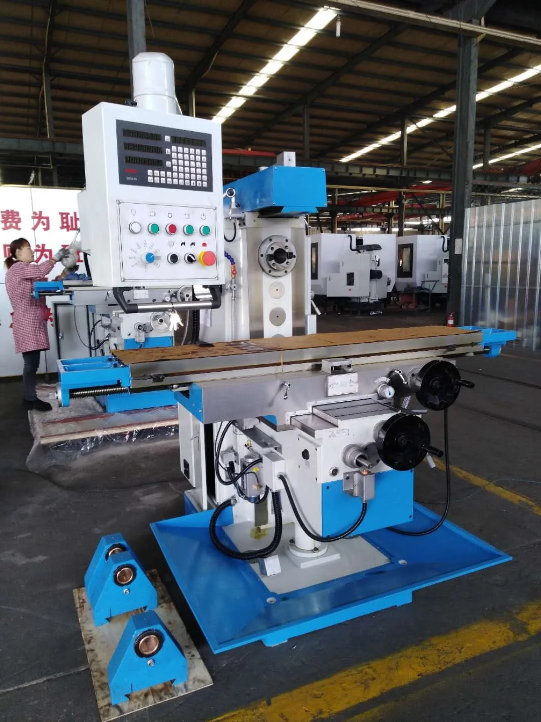 XL6136CL China DRO universal milling machine for metal cutting
