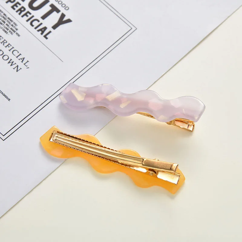 South Korea Hot Selling Fashion Duck Beak Clip Plastic Hair Clip In Wavy Shape Color Temperament Elegant Hair Accessories