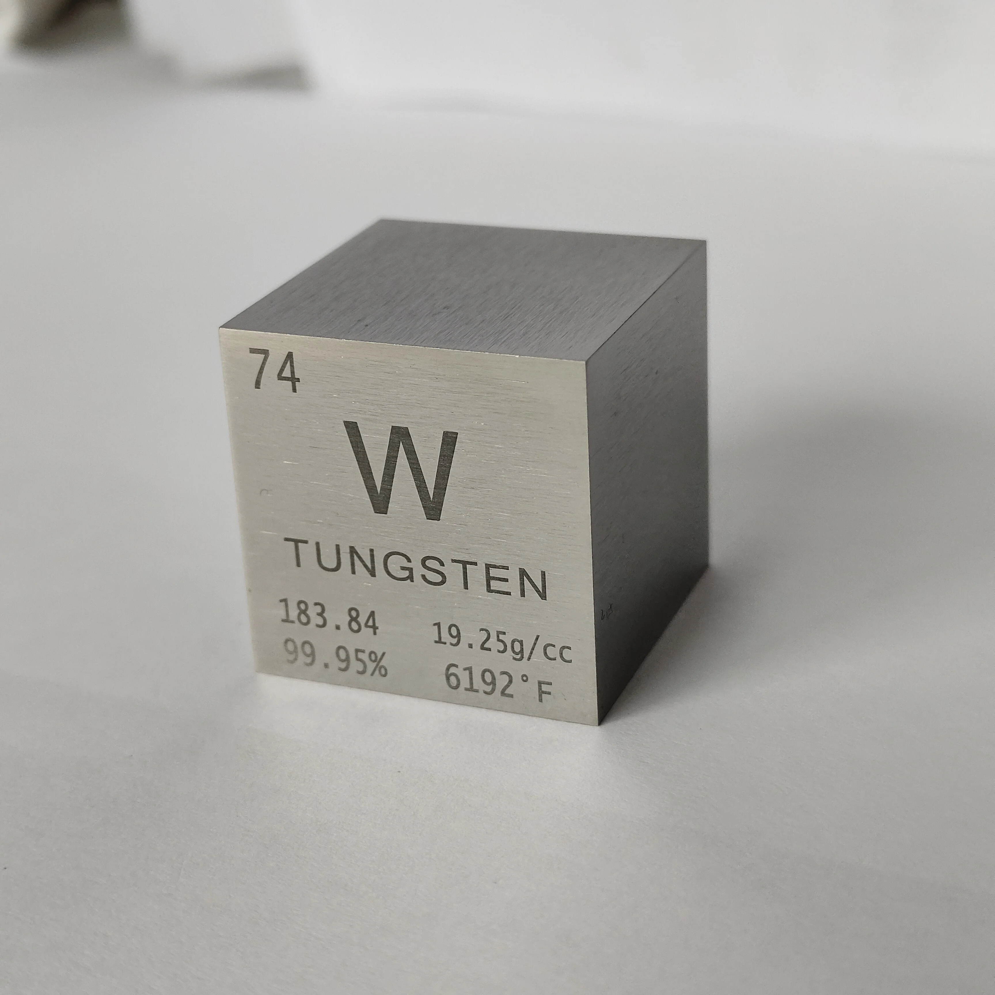Polishing surface 25.4mm Tungsten cube 1inch for desktop decoration