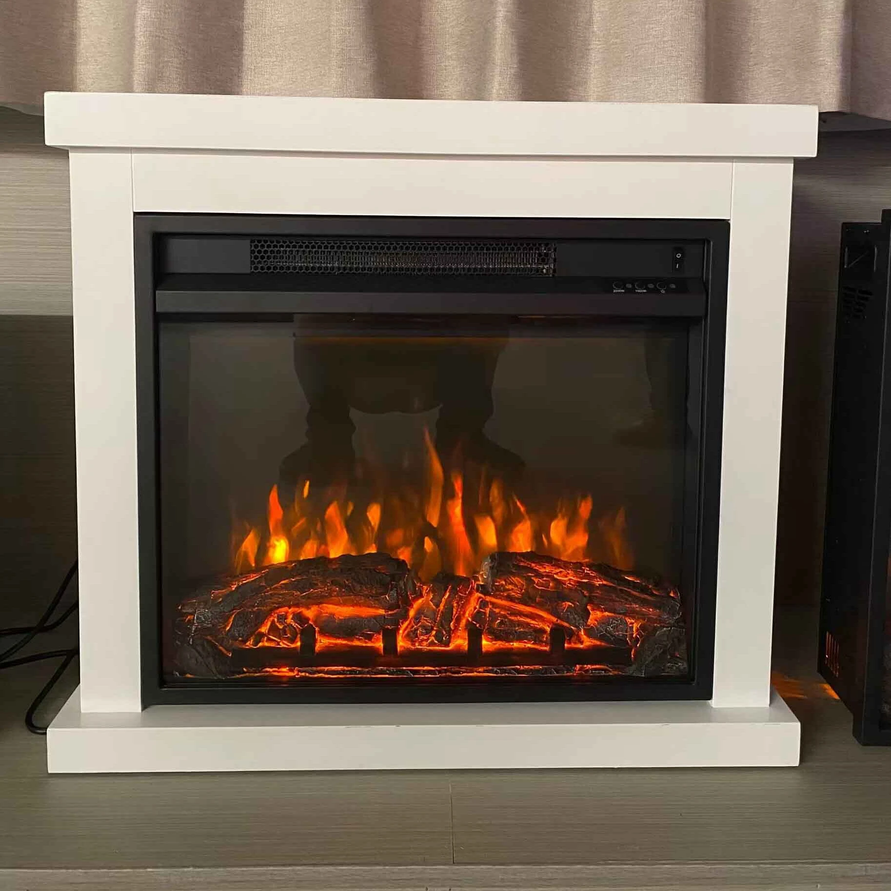 High Quality TAGU Low Price 23 Inch Inset Log Flame Complete Semineu Electric Fire Suites