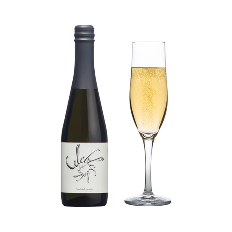 Японский частный ярлык, белый виноград, блеск, без спирта