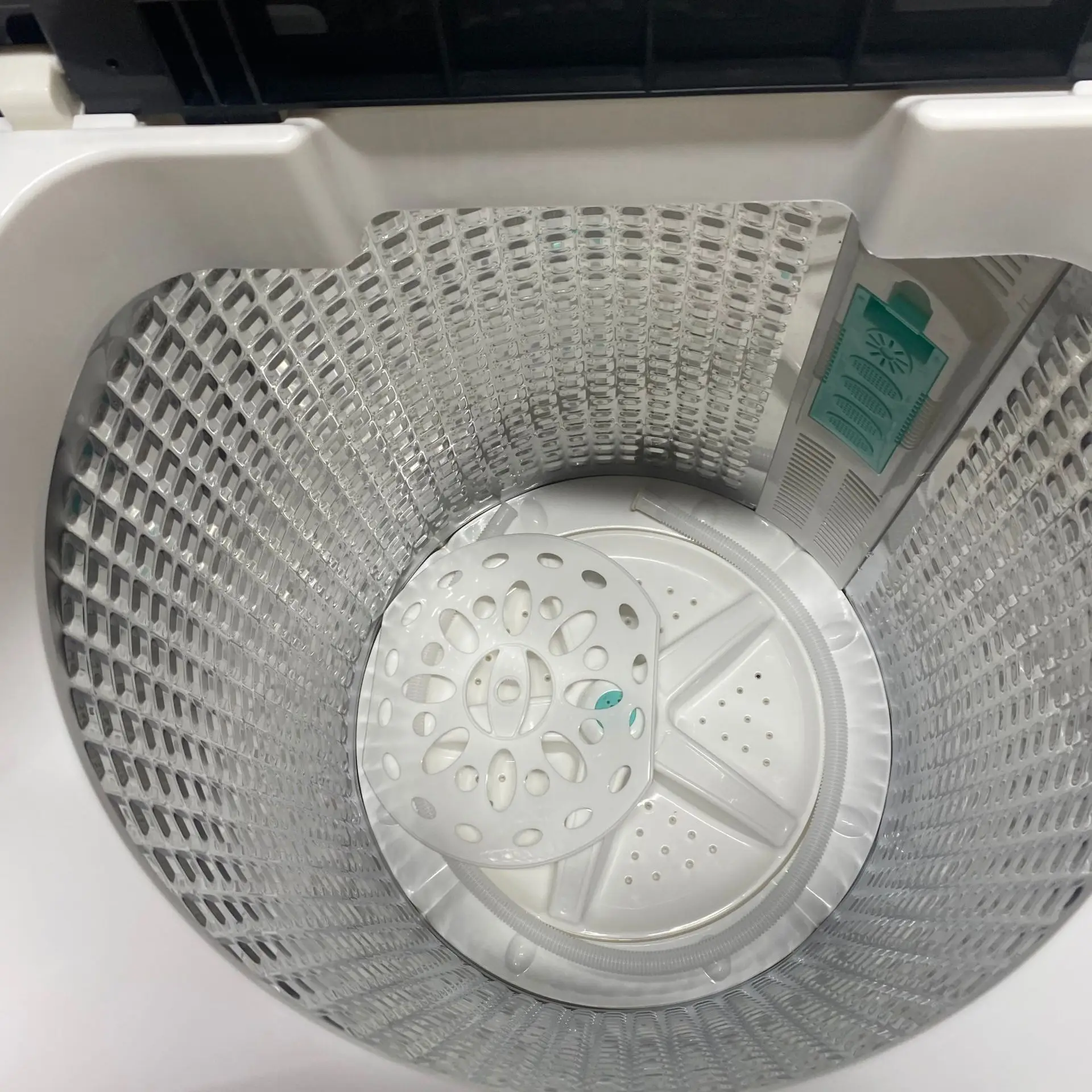 18kgManufacturers direct home semi-automatic dehydration two-cylinder washing machine made in China intelligent washing machine