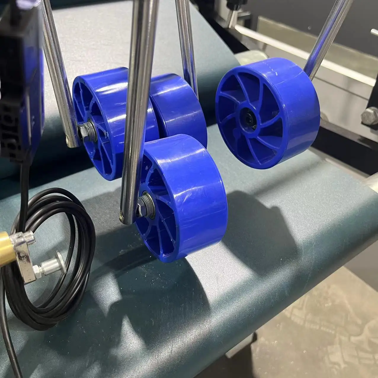 Automatic press type folder gluer machine for corrugated carton box making machine press pasting box machine