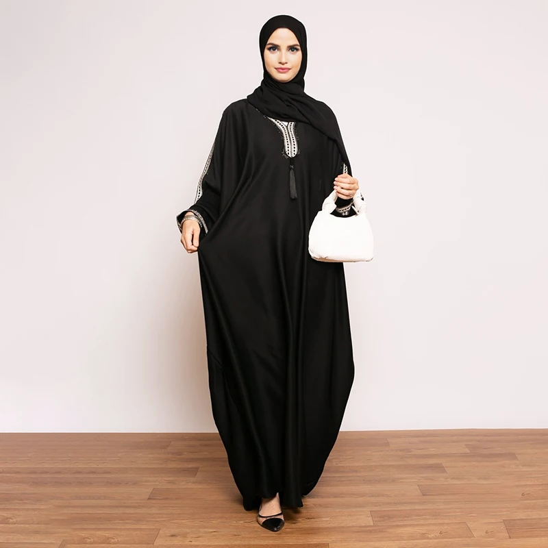 High quality fabric dubai arabic butterfly abaya designs wholesale luxury black abaya with rhinestone