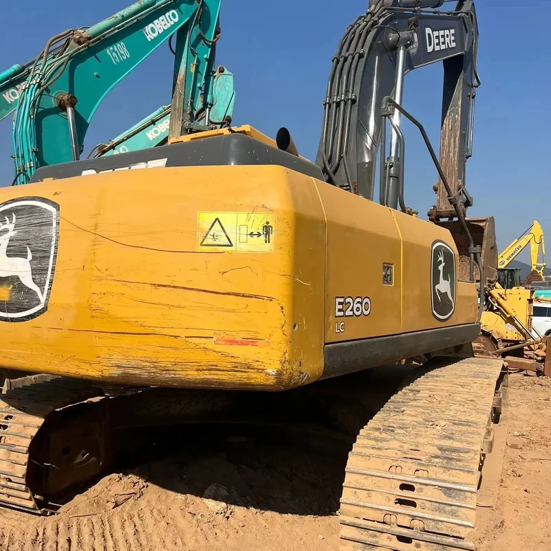 Использованный экскаватор John Deere 260 в хорошем состоянии