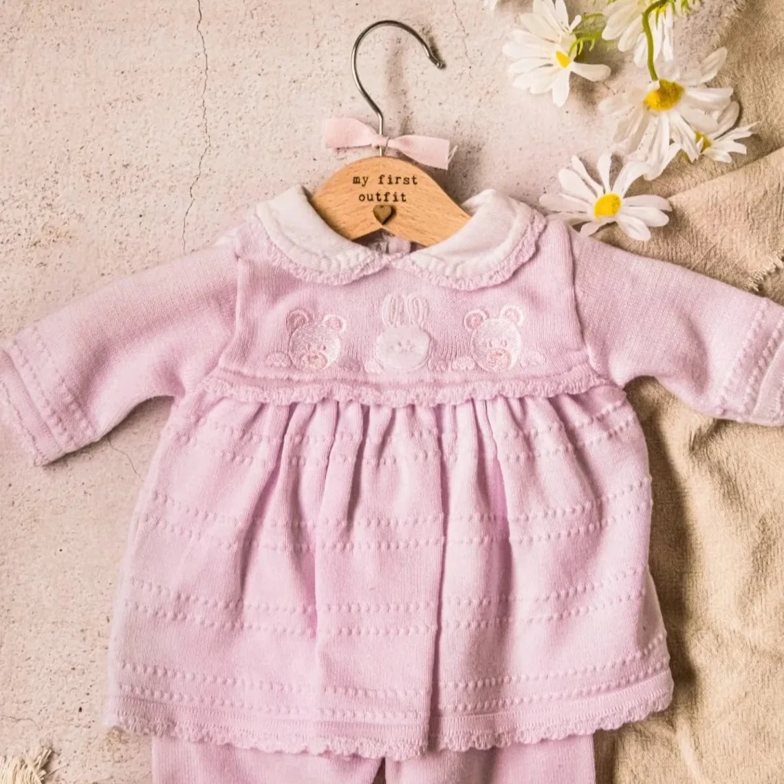 wholesale custom hangers with logo clothing store baby kids cloths coat hangers with clips white wooden hanger for clothes