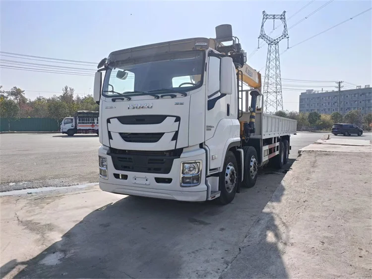 ISUZU 8x4 Truck Mounted Crane 14 Ton Telescopic Knuckle Boom Crane Truck for Sale