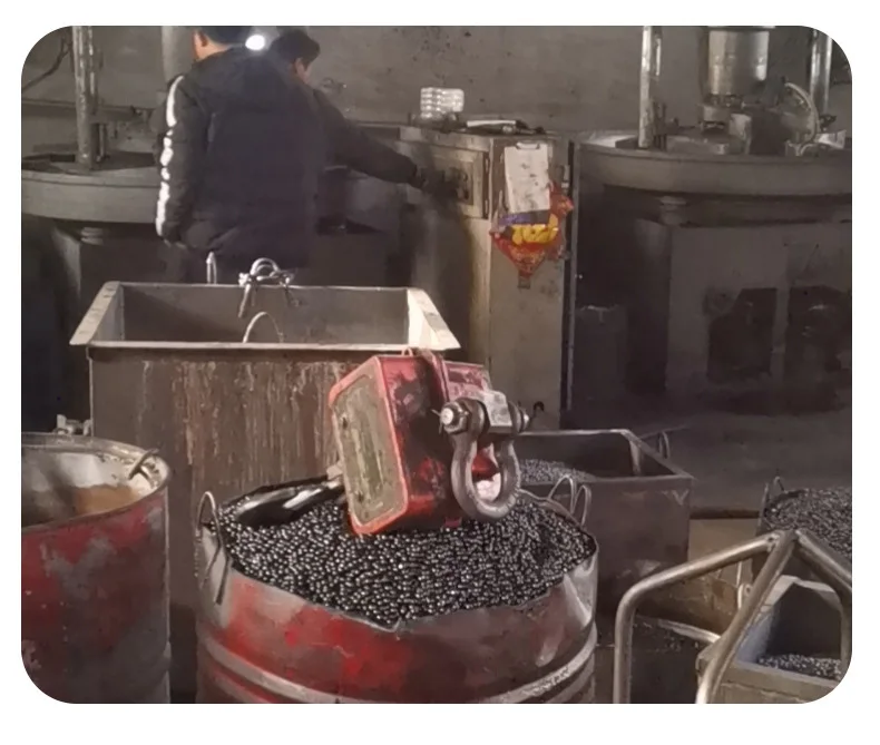 Evian Hot sale high quality M2M4M5M6M8 Metric thread steel ball drilling tapping teeth blind ball nut ball