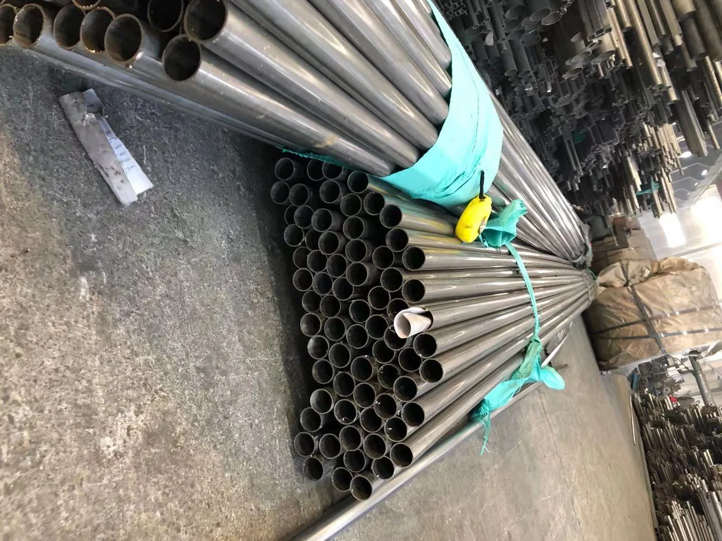 Welded Pipes Factory Wholesale Stainless Steel Tubes All Specifications Support Cutting to Any Length