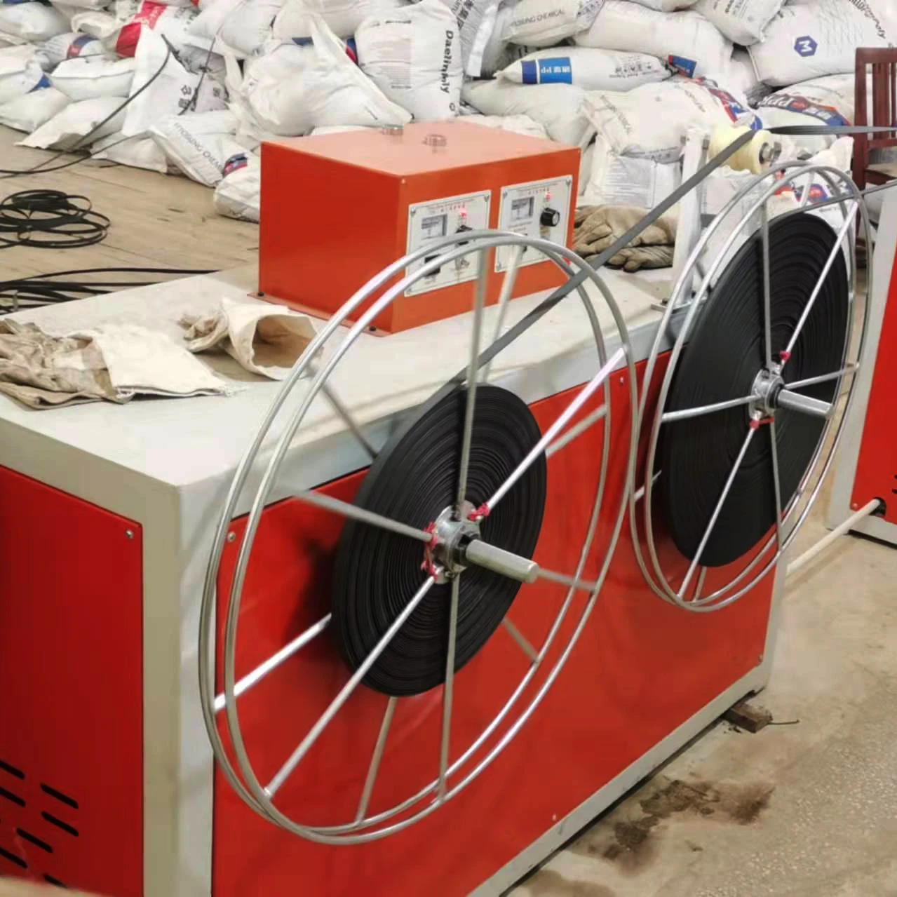 New automatic geogrid welding Production line and Fiberglass /PP/ PETGeogrid strip extruder