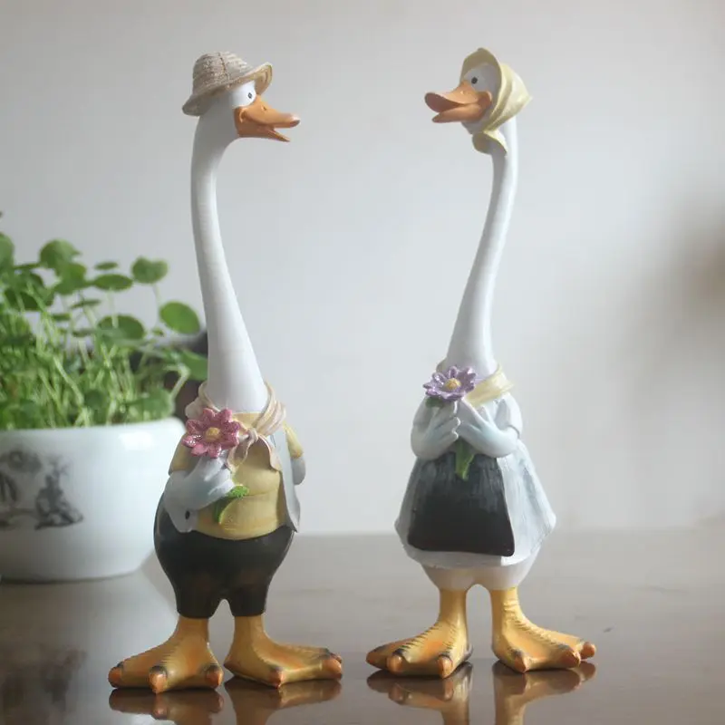 Resin Garden Animal Sculptures Decoration Funny Duck Garden Figurines for Outdoor Decoration Couple Duck Statue
