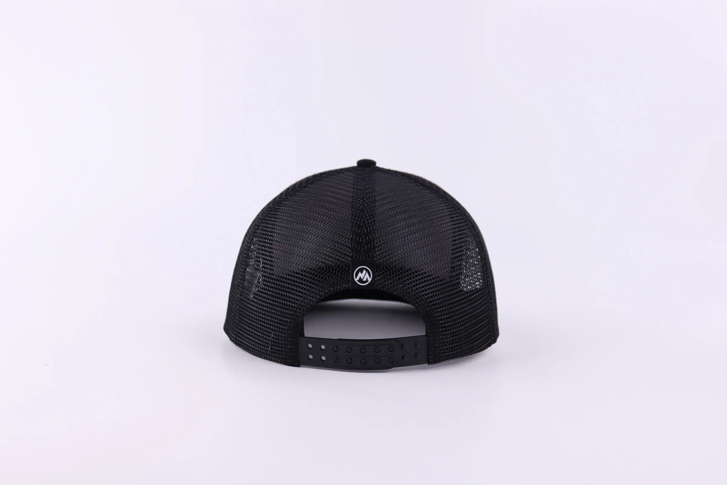 Custom 5-Panel Snapback Cap Breathable Mesh Fabric with Label Patch Logo Brim Rope Sporty Style for Travel and Casual Use