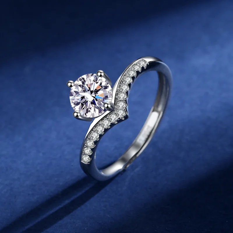 High Quality 925 Sterling Silver Inset V Word Princess Crown 1 Carat Mosan Diamond Ring Valentines Day Gift for Women Wholesale
