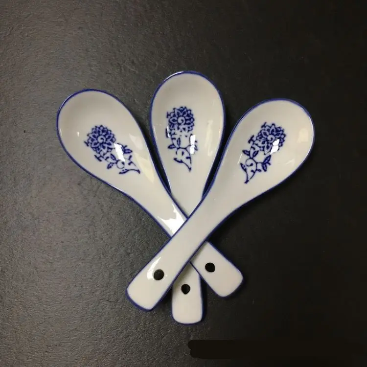 Classical Hand-painted Small Porcelain Chinese Soup Blue And White Ceramic Spoon