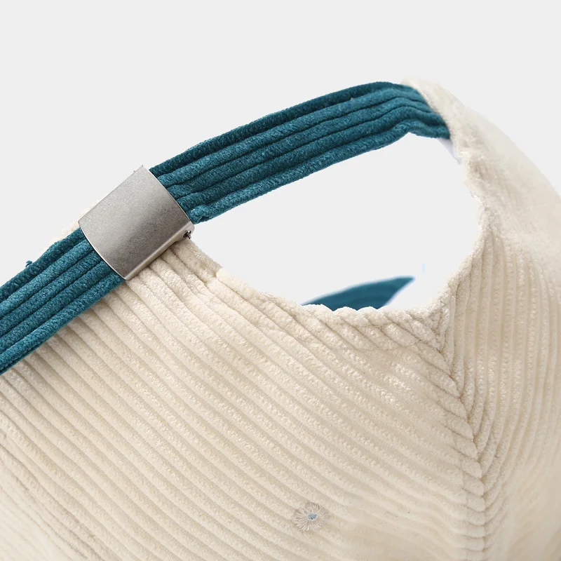 Wholesale Custom Design Embroidery Logo Corduroy Dad Hat Vintage 6 Panel Baseball Hat Fashion Casual Baseball Hats