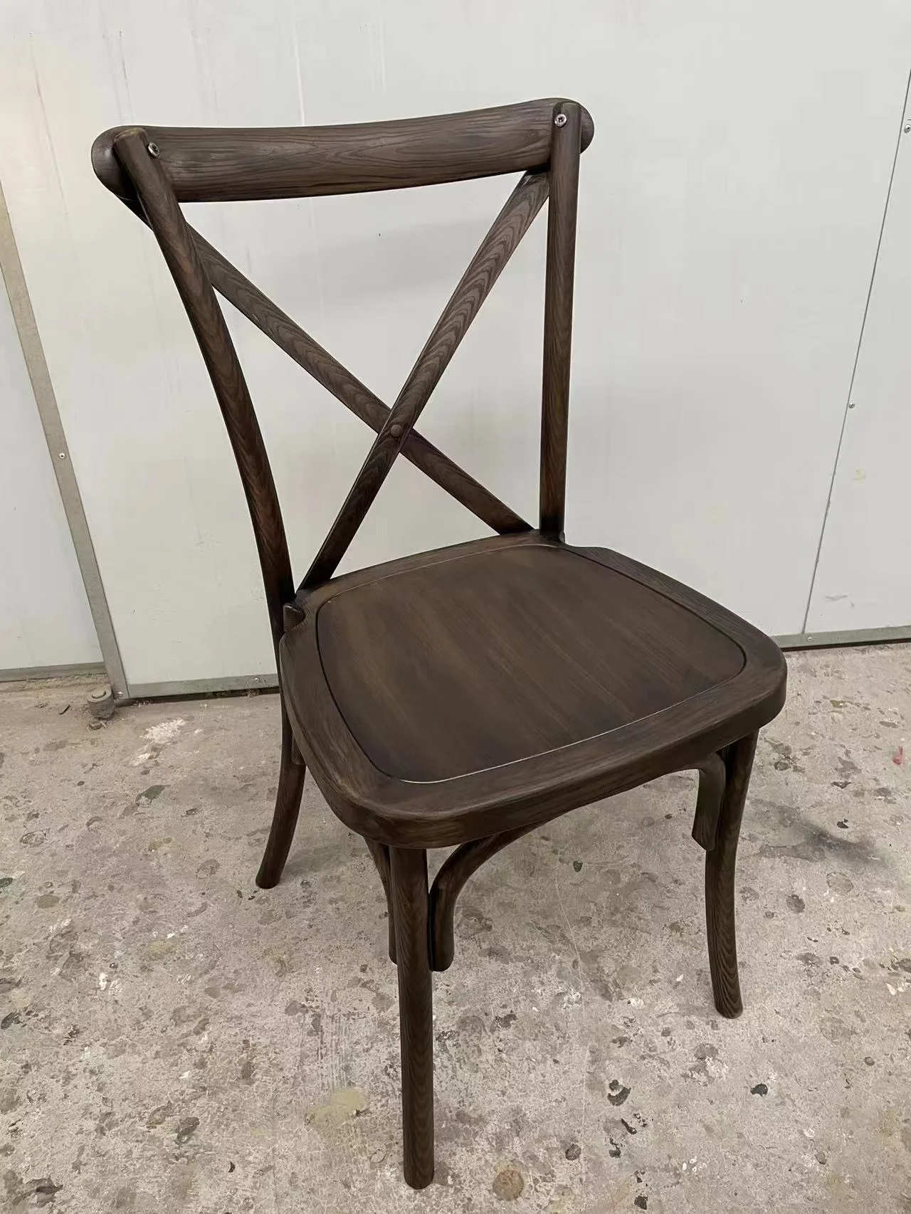 Wholesale Stackable Resin Cross Back Dining Chairs X Back Chair for Restaurant Banquet Event