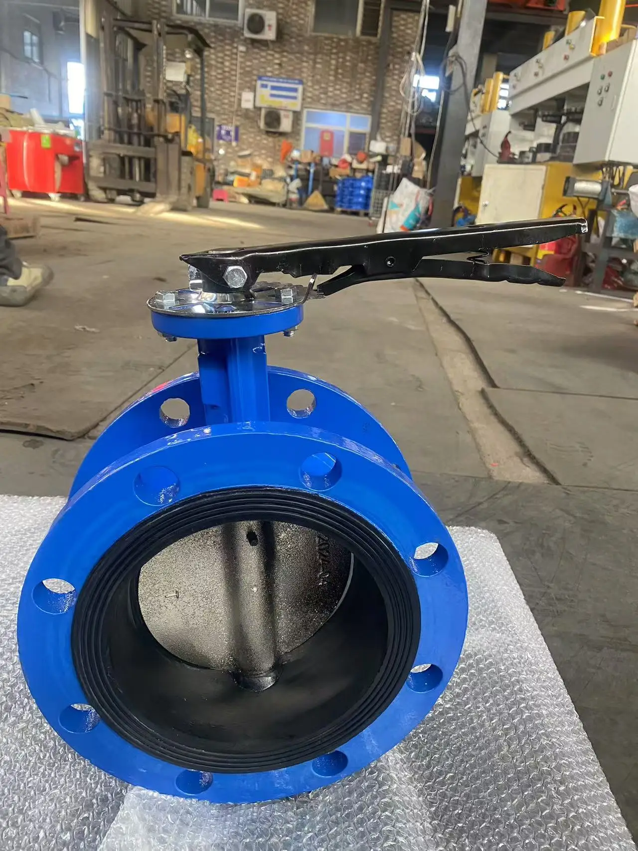 Flanged Cast Iron Manual butterfly Valves Are Generally Used for Warm Water