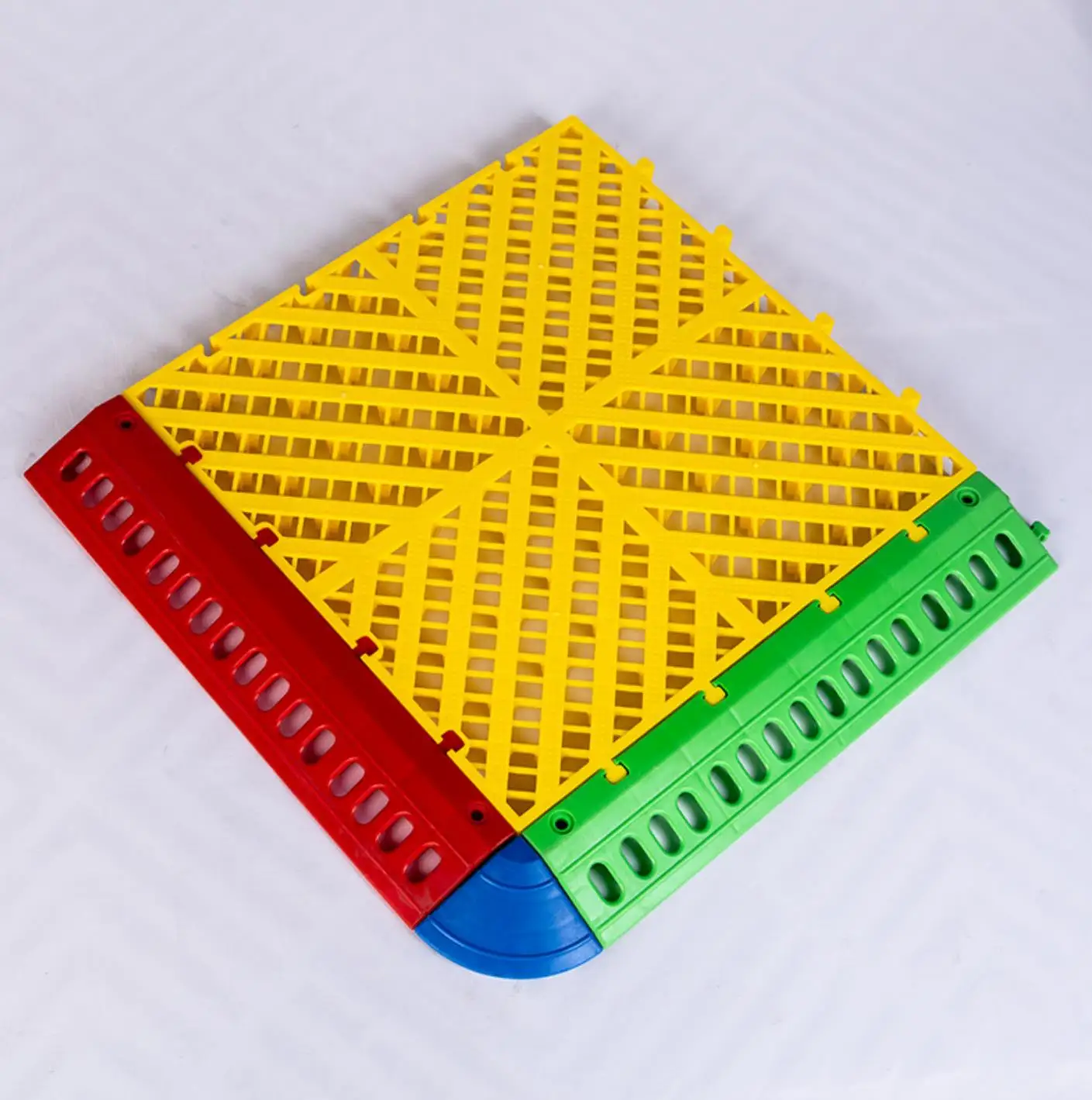 Полипропиленовые соединяющиеся напольные покрытия 40*40*2 см противоскользящие дренажные Напольные Плитки для гаража уличный автомобильный выставочный зал