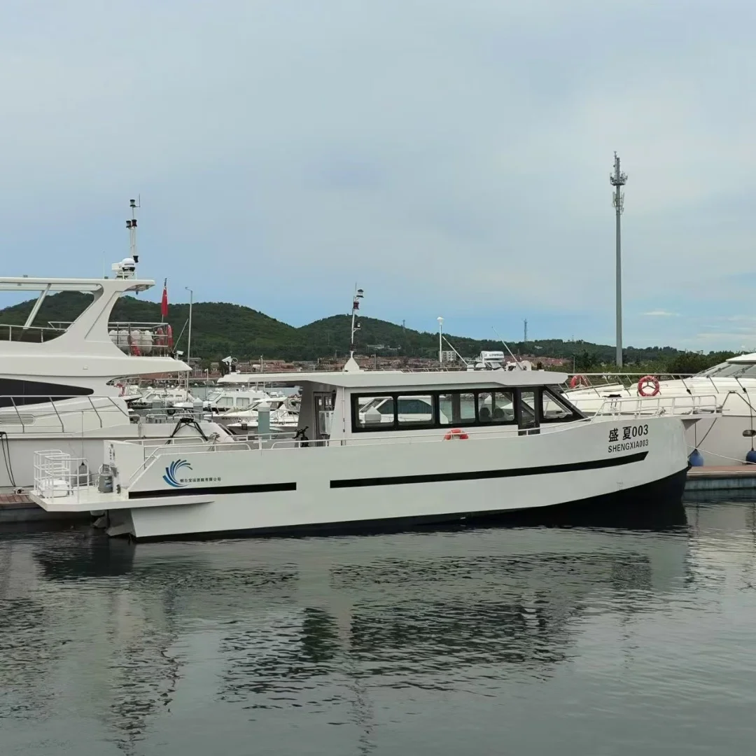 Satisfaction Guarantee Luxury 17.8m Center Console Deep V Bottom Sailing Cabin Ship Aluminum Alloy Fishing Boat for Surfing