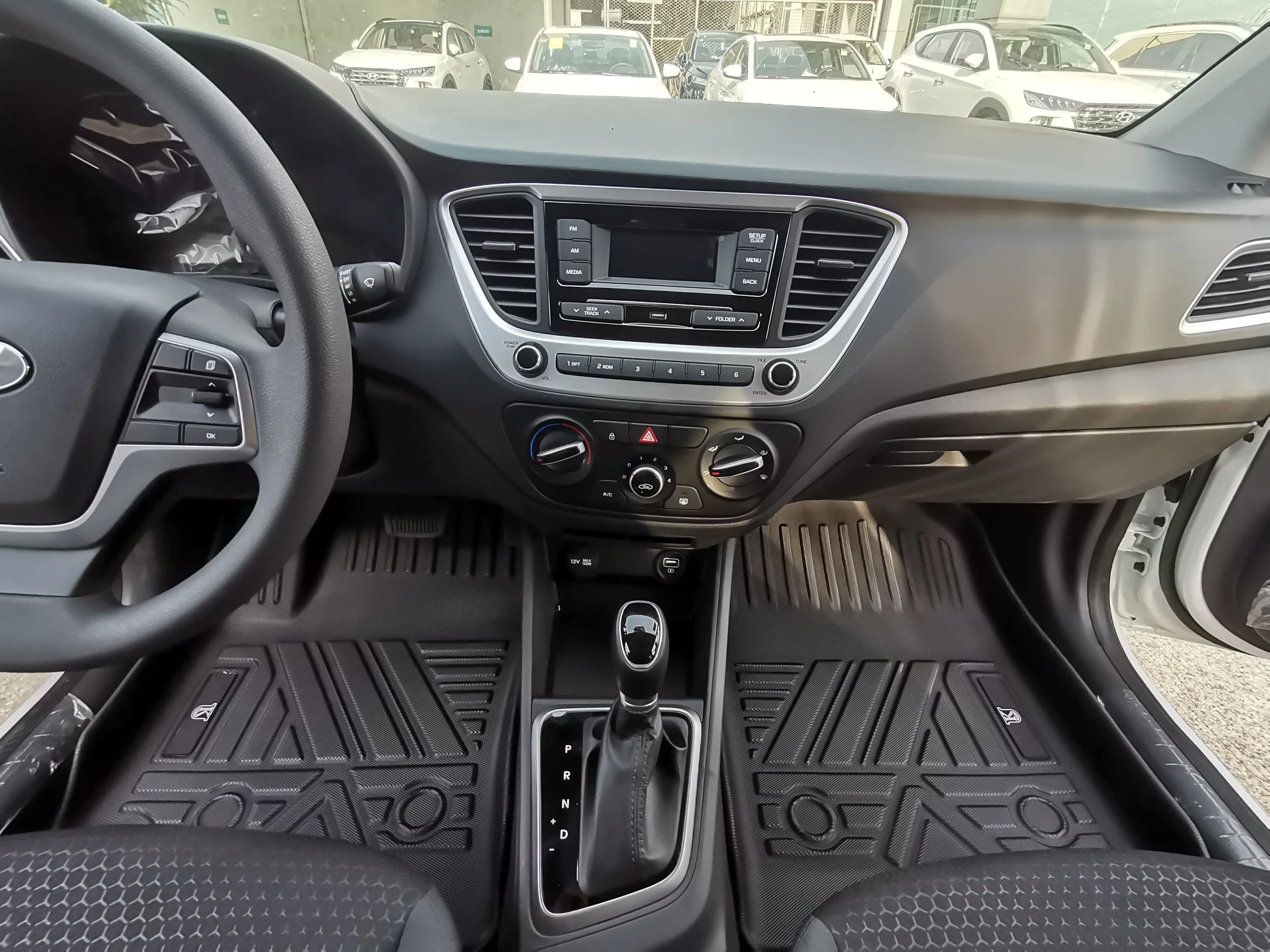 Нескользящий моющийся автомобильный коврик из ТПЭ для Hyundai Accent Sedan 2018-2020