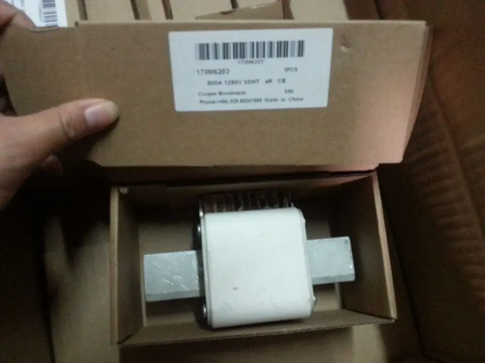 170M2621 Original and new Fuse 170M2621 170M2621D 400A 690V  fuse   170M2621