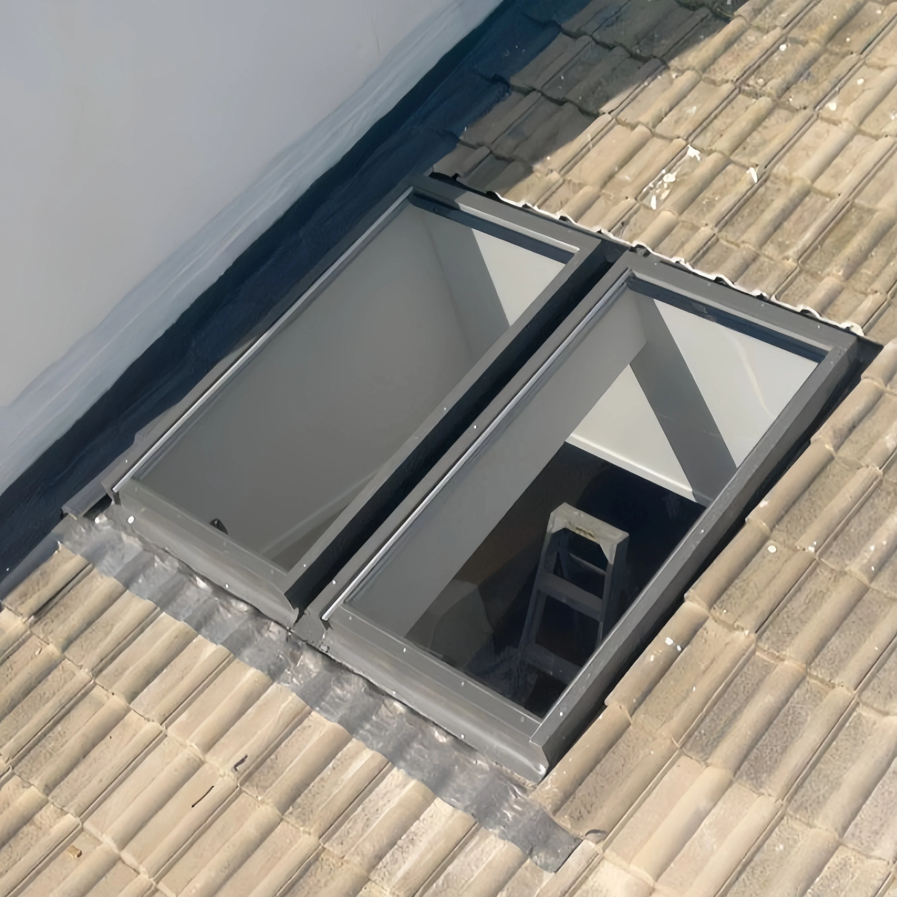 Aluminum Skylight Double Glazing remote control hot sale skylight aluminum roof window Top Open adjustable skylight roof window