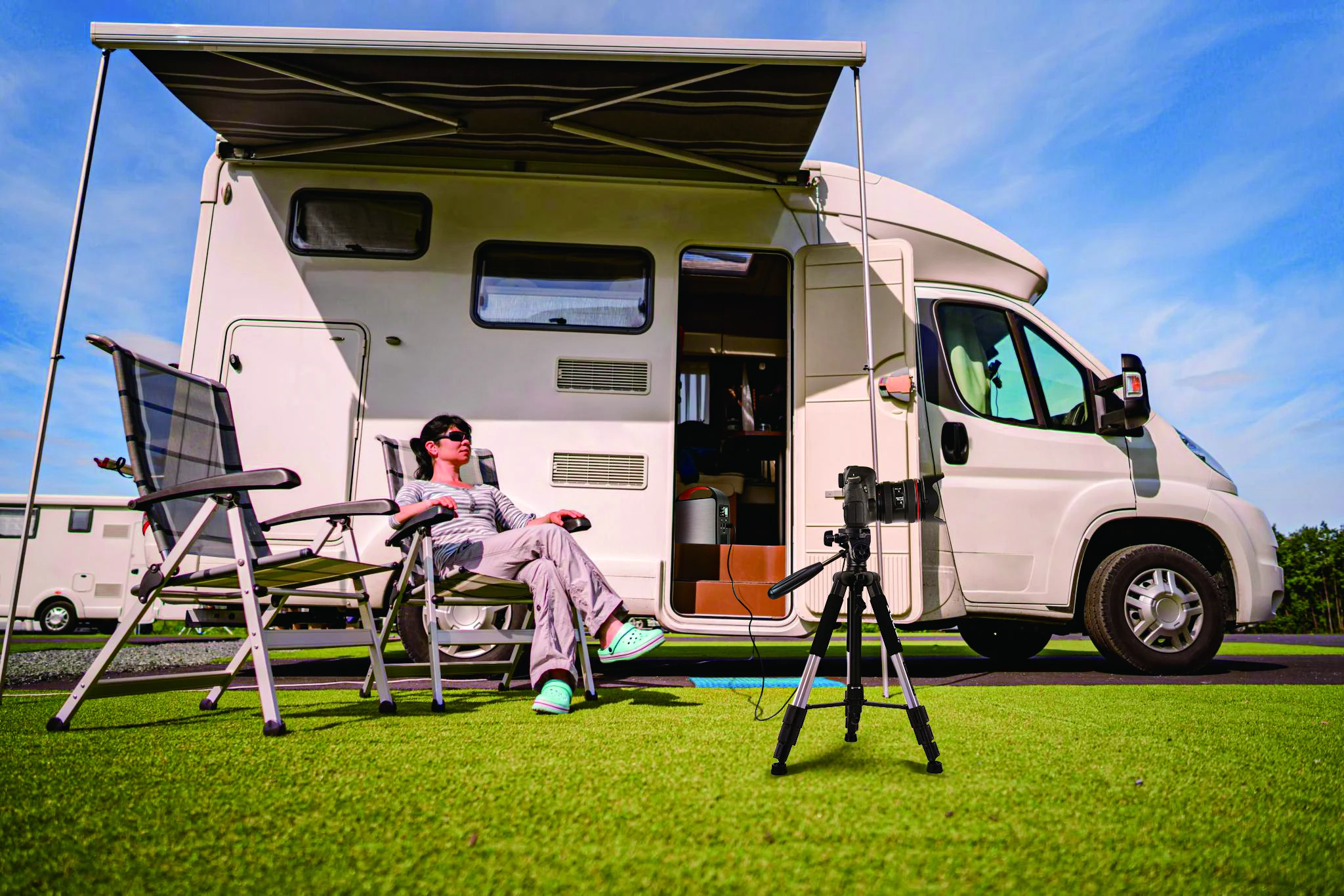 Bullbat top Portable Power Station 350W Emergency Solar Generator power station