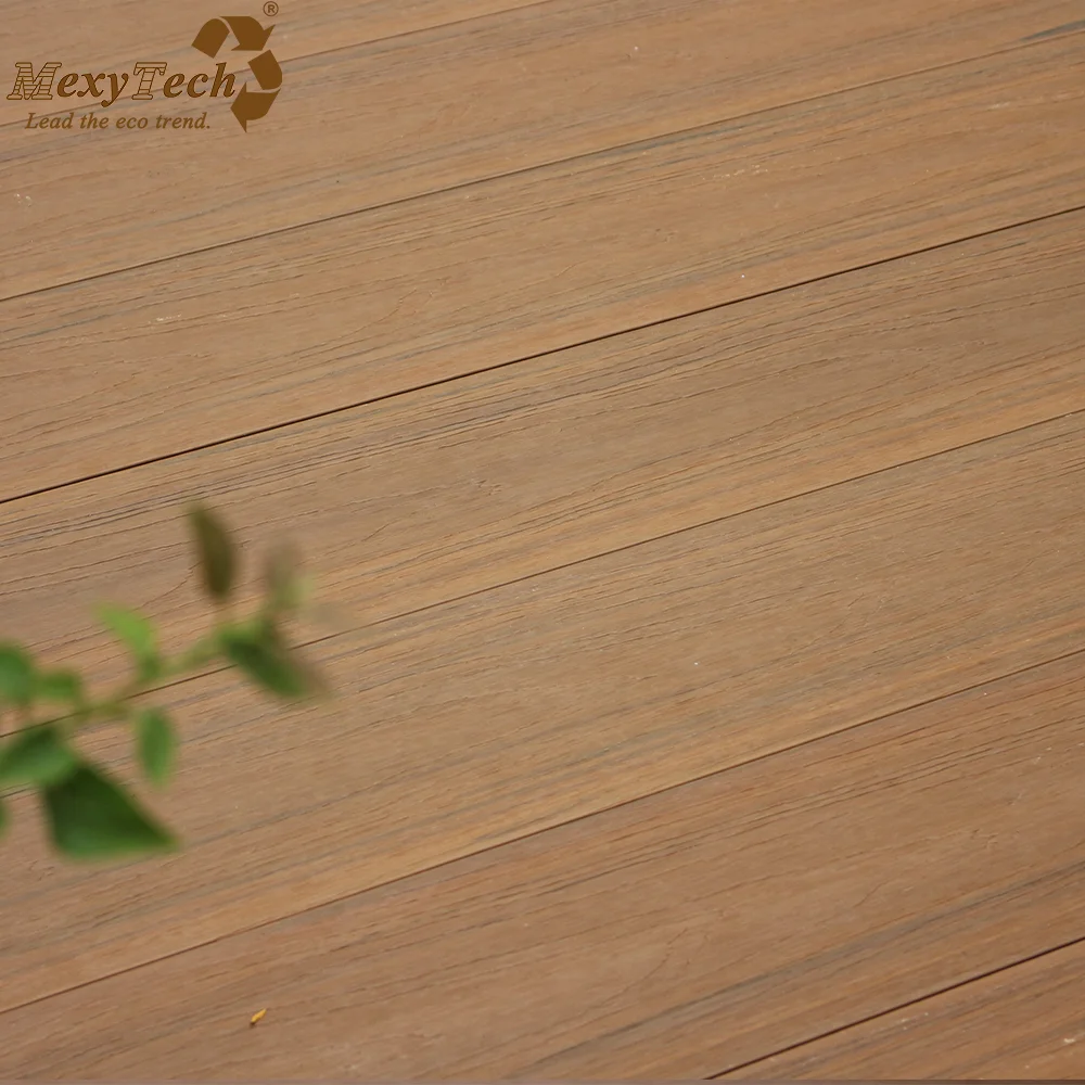 Versatile And Easy-to-Use Screws No More Drills Plastic Composite Decking With Wood Color SeamlessCo-extrusion  wpc