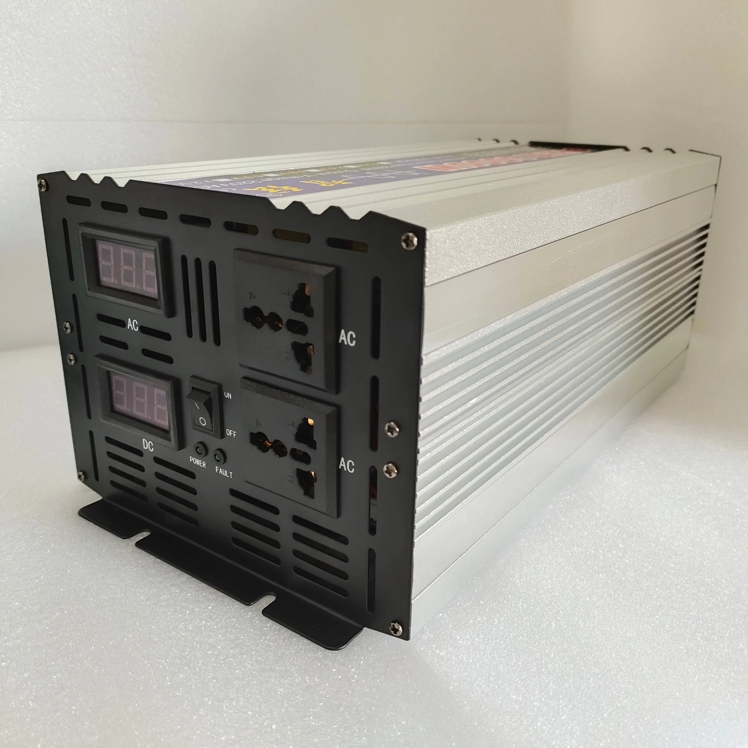Pure Sine Wave Inverter Convert 12v24V/48V To 220v Inverter Medium & High Voltage Products DC/DC Converters