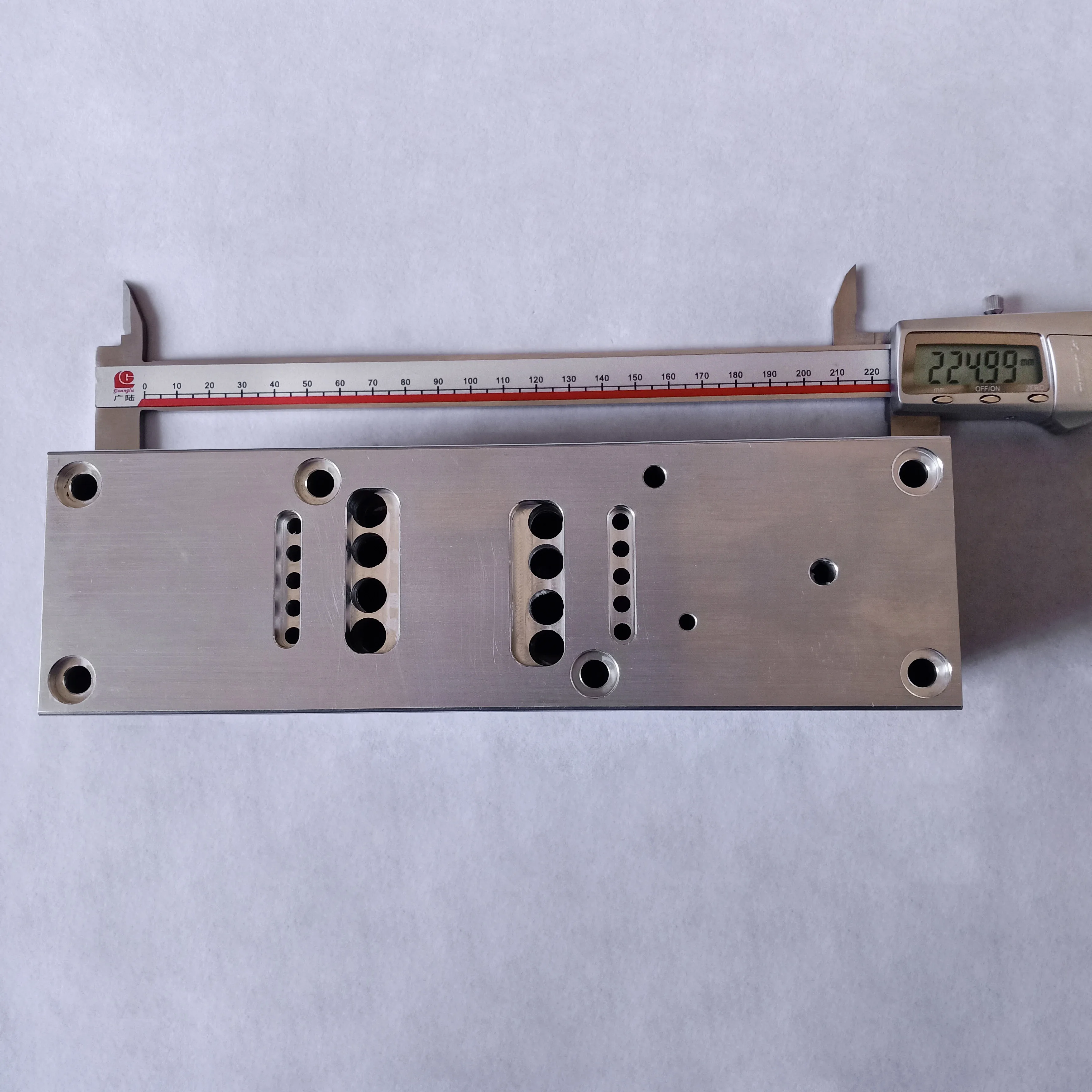 
cf04-2039-01assy air valve for air operated double diaphragm pump parts 